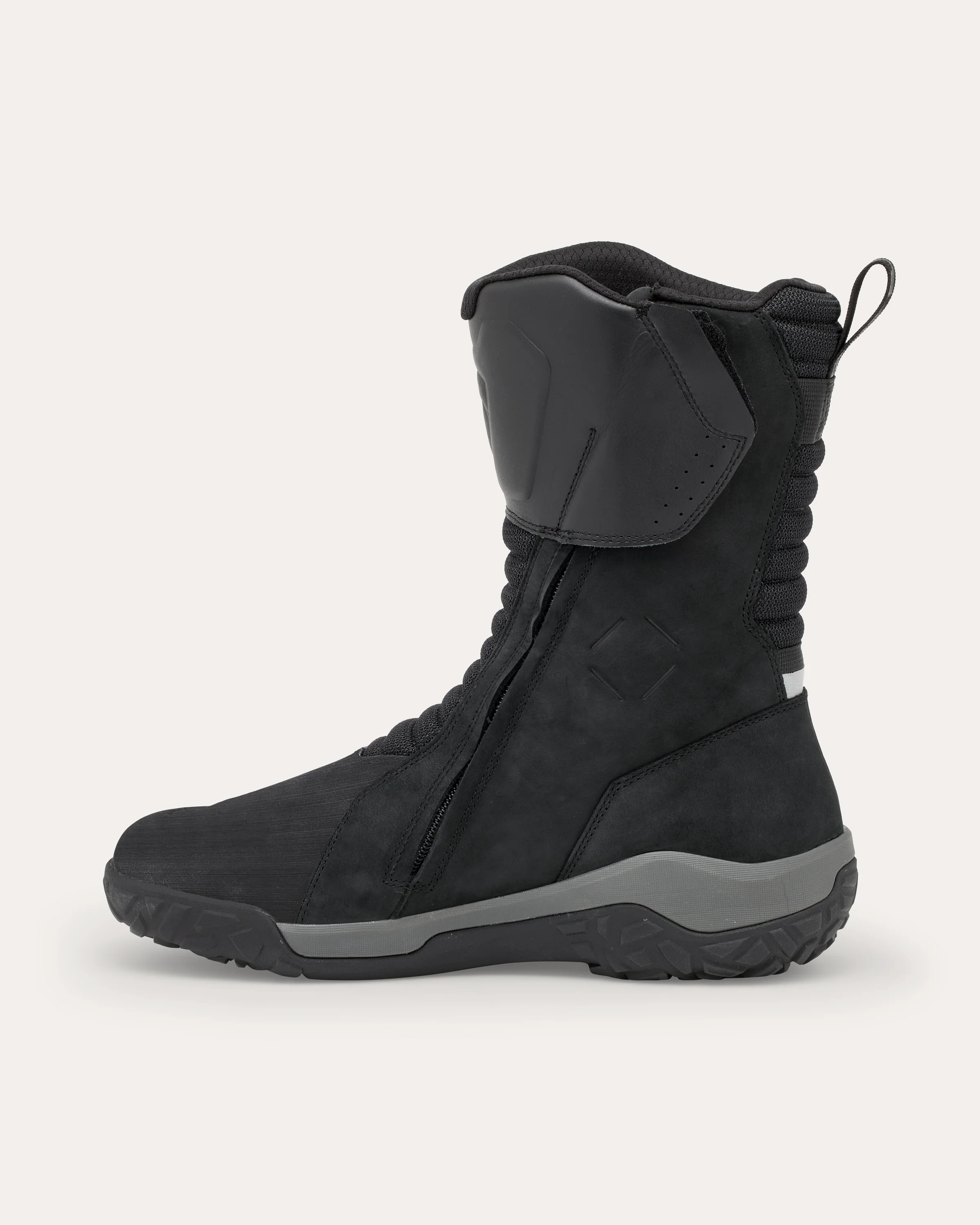 Boots Boundless H2O | Black - Image 4